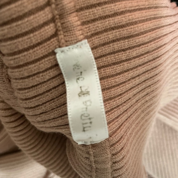 Camel Turtleneck Sweater - Picture 4 of 5